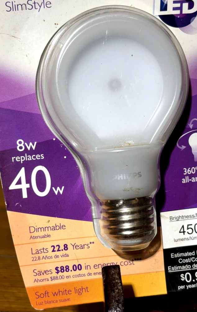 PHILIPS SlimStyle Led 8W (40w equivalent) Soft White Light Dimmable ~ NIP