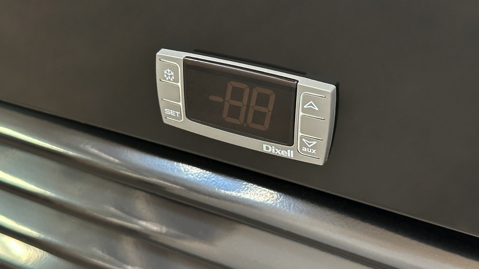 NEW 74" Commercial Glass Door Refrigerator Display Merchandiser Cooler NSF ETL