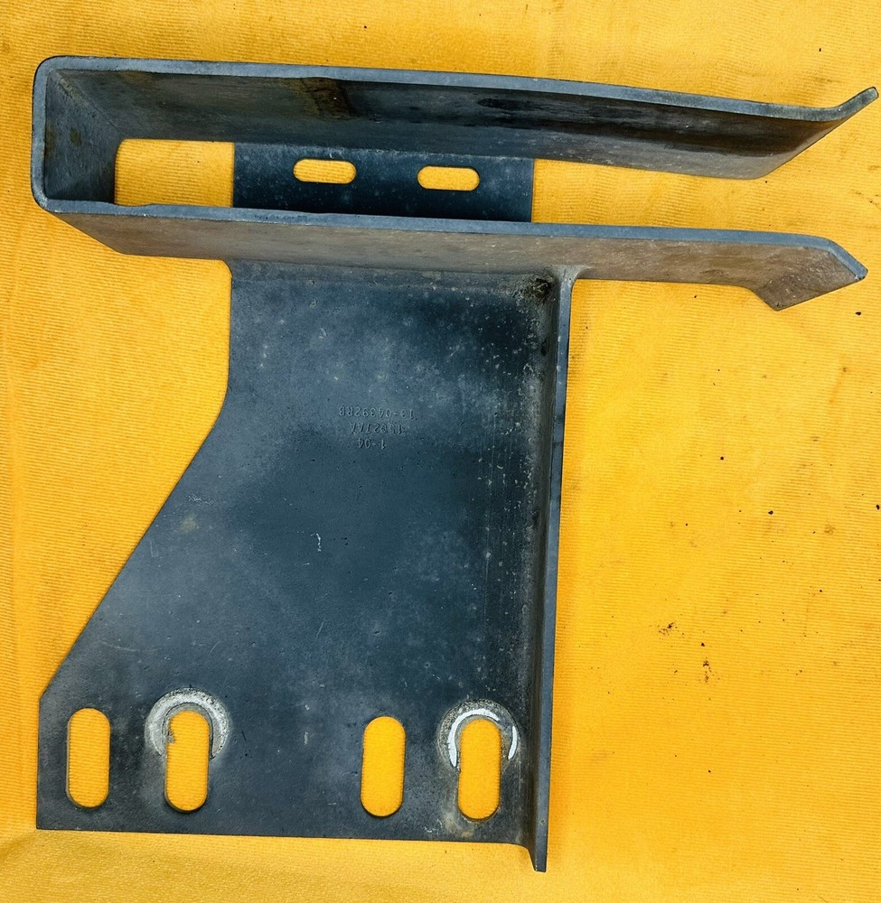 Peterbilt 379 Hood Rest