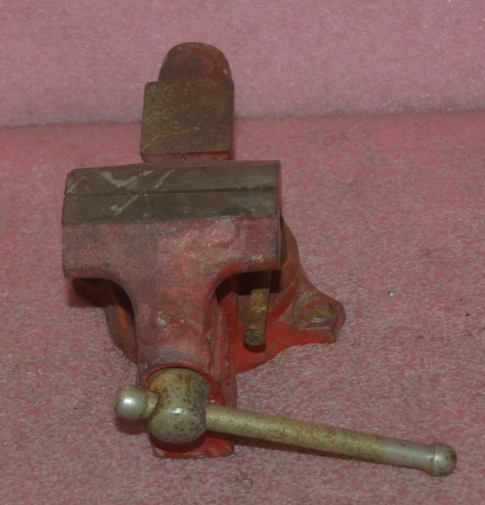 Vintage Sears 3 1/2" Vise Model 5178.