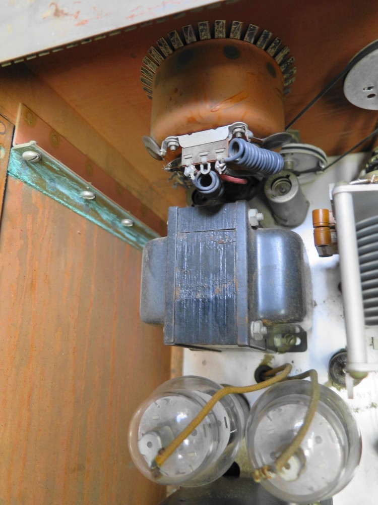 Johnson Viking II - Tube Ham Radio Transmitter - Copper Plated Interior