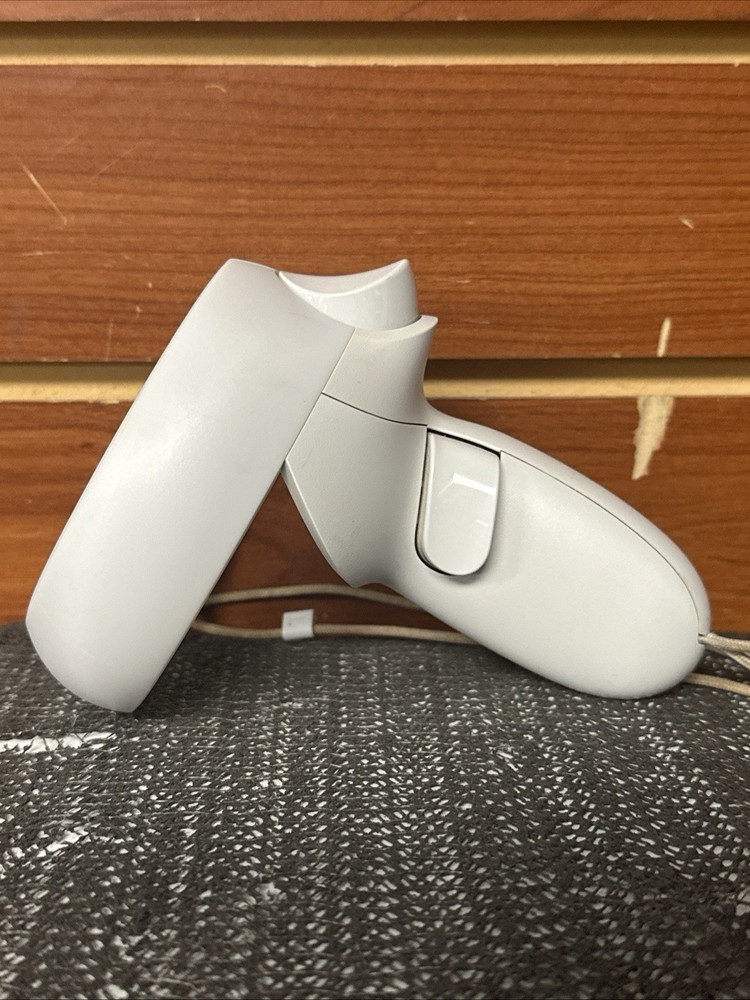 Oculus Meta Quest 2 VR Controller Pair Left and Right Controllers LX39EM-JD96CX