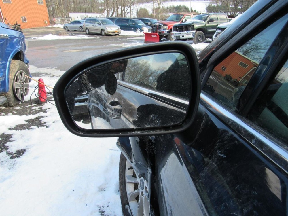 FUSION 2020 Glove Box 1022907