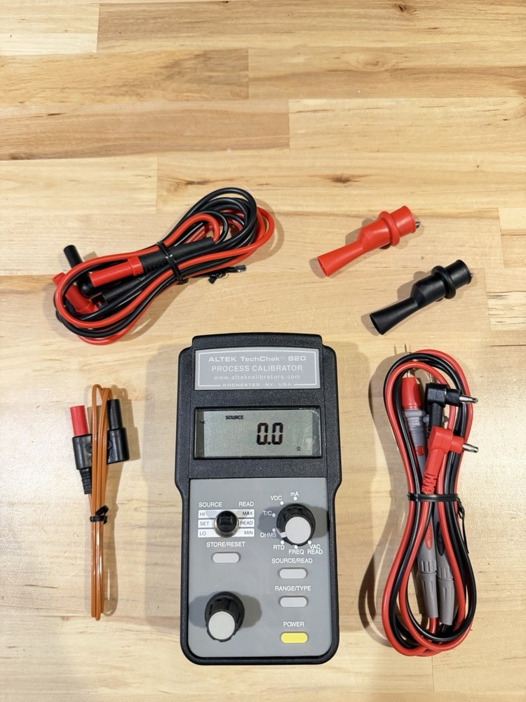 ALTEK TECHCHEK 820 PROCESS CALIBRATOR W/ LEADS & CLIPS (TESTED)