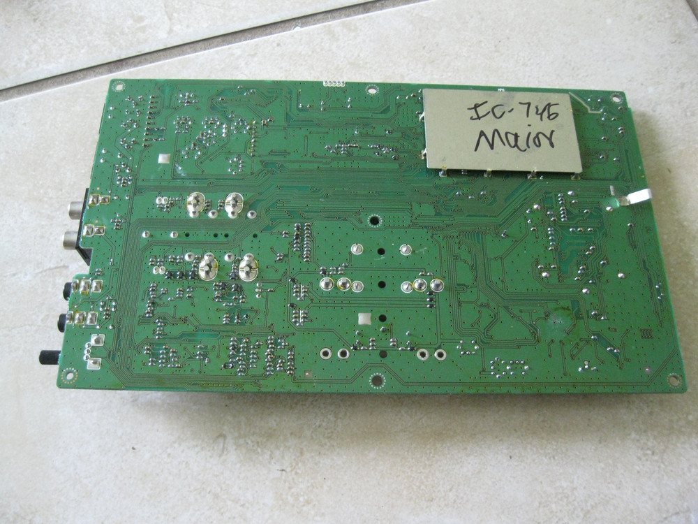 Icom IC-746 (PLAIN) MAIN Unit B5083I in Excellent shape working as it should