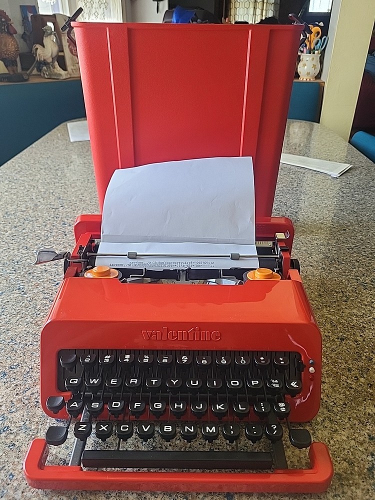 Olivetti Red Valentine S Red Manual Typewriter Nice Working Condition Read