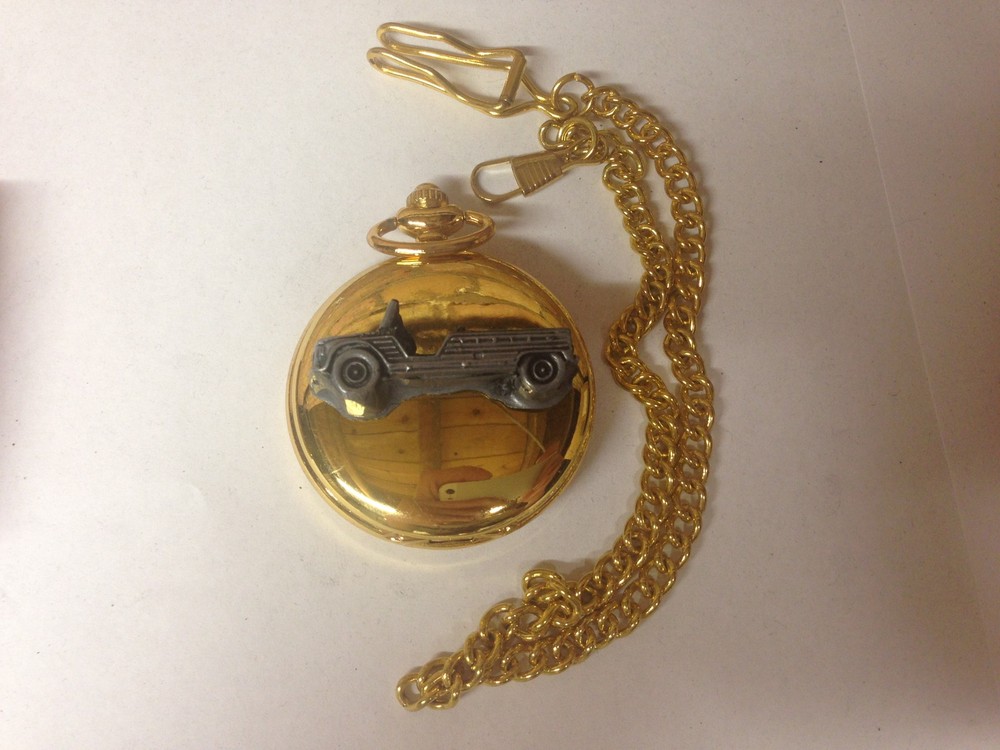 Mehari ref40 Pewter Effect Car on a polished Gold Case Pocket Watch