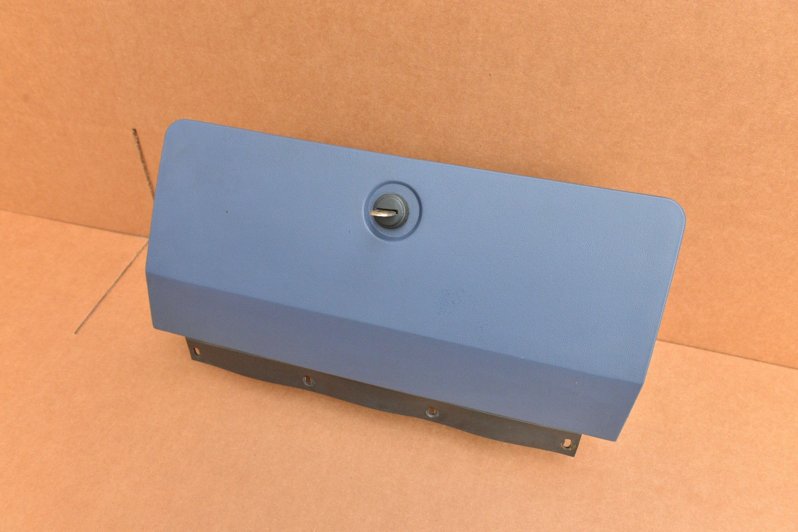83 84 Chevrolet Monte Carlo SS El Camino 1983 1984 Cutlass Glove Box Medium Blue