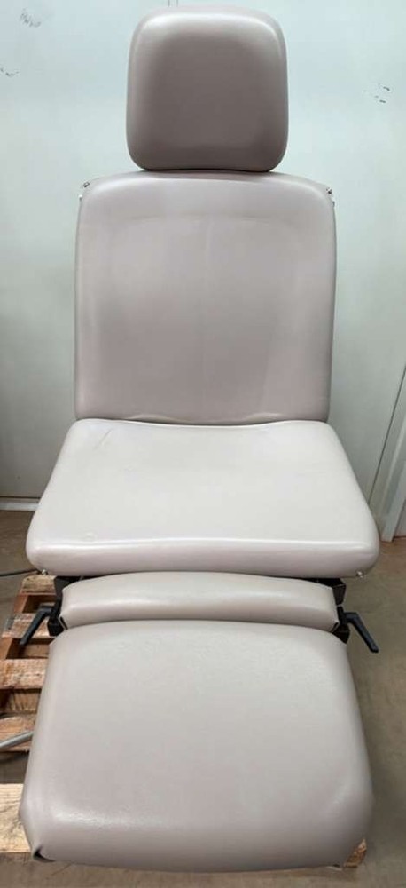 Midmark Ritter 75 Evolution Procedure Examination with Table Footswitch