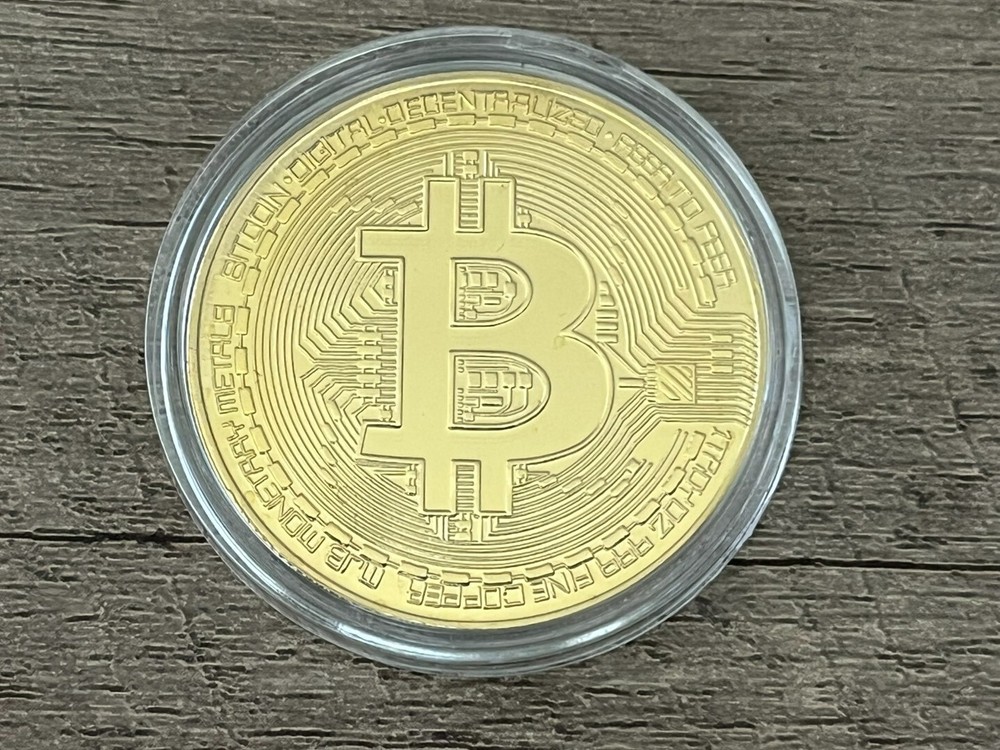 Physical Bitcoin with Gold Luster In Protective Case