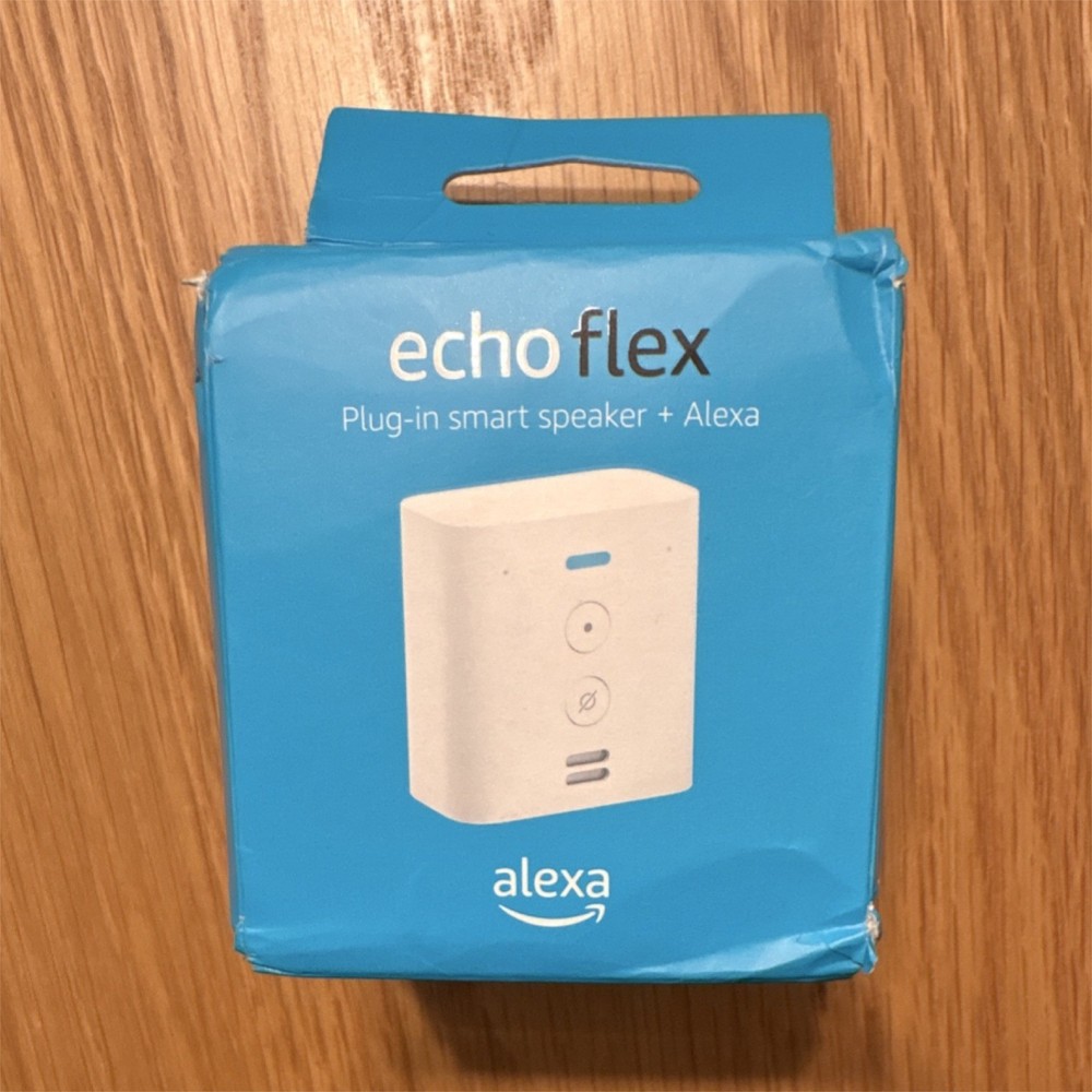 Amazon Echo Flex Plug-in Smart Speaker Alexa Voice Search White