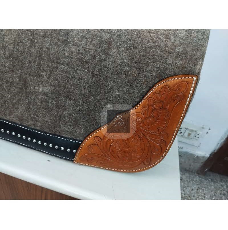Grey Wool Felt Western Saddle Pad 32x32 Tooled Leather Studded Patch
