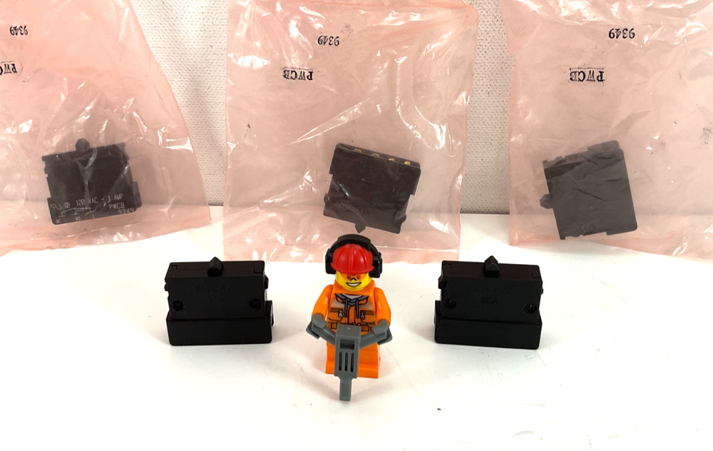 PWCB 9349 MICRO SWITCH *NOS* (LOT OF FIVE)