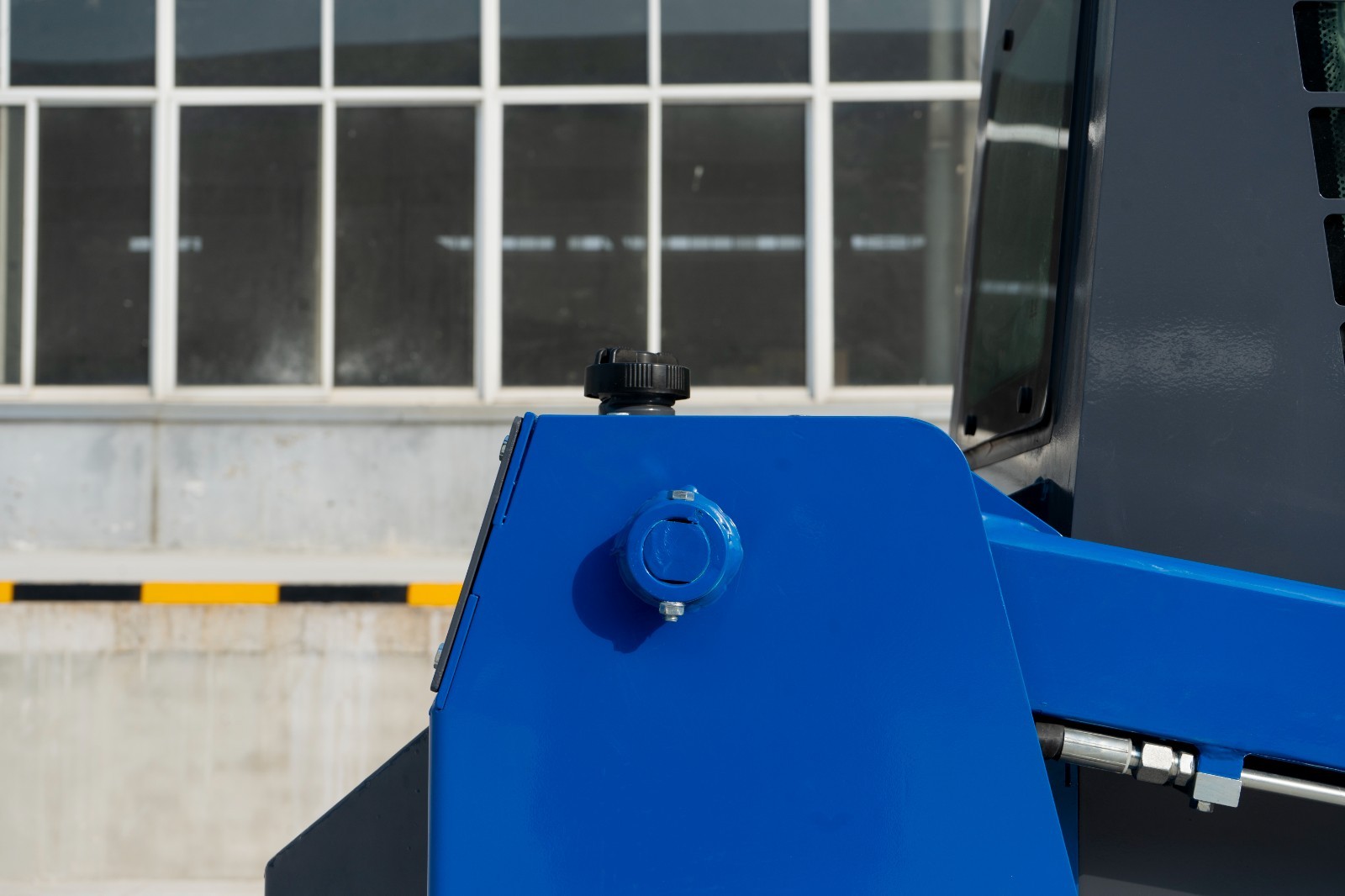 TYPHON STOMP 509 25HP Kubota D1105 1.4 Ton EPA Skid Steer Loader Brand New USA