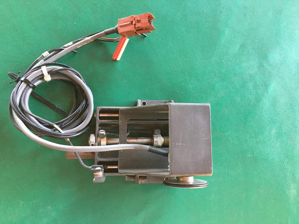 Gerber S3200 Cutting Machine Table Encoder W/ Bracket Assy