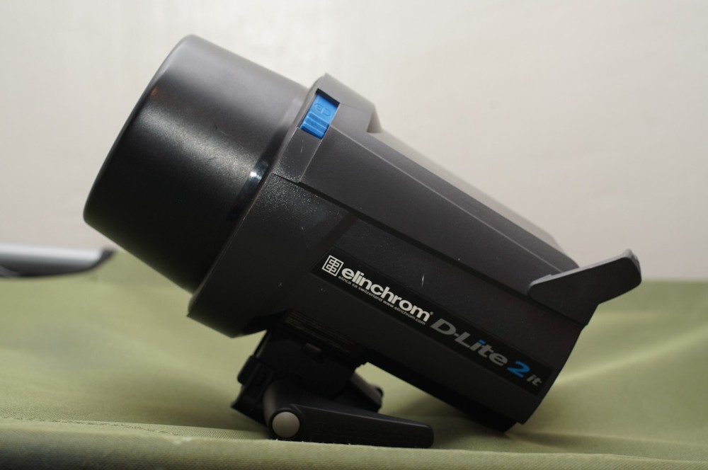 Elinchrom D-Lite 2 it Monolight Studio Strobes