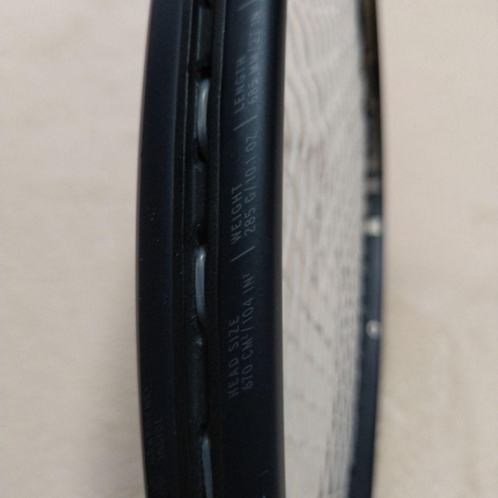 Tennis racket (hard)