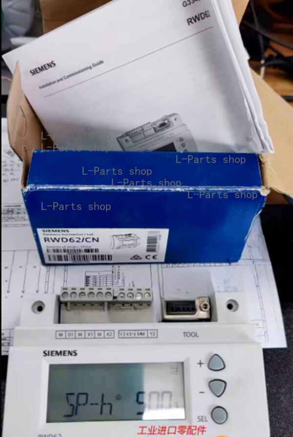 New in box Siemens RWD62 /CN Temperature Input Unit Controller