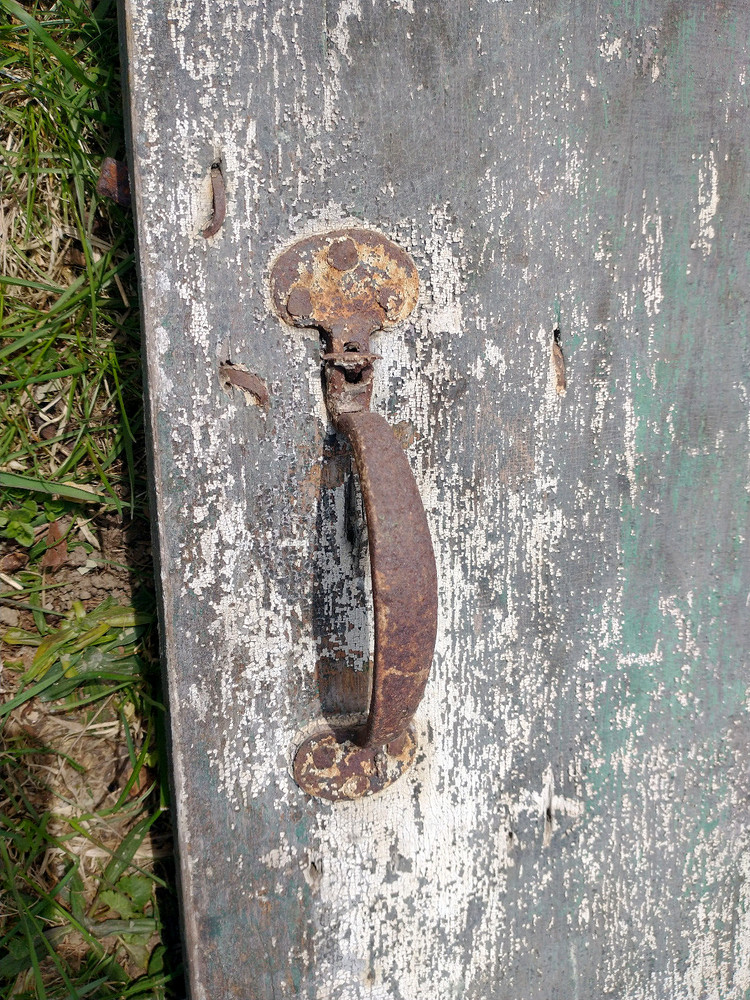 Barn Door ANTIQUE GREEN PAINT LATCH SQUARE NAILS PRIMITIVE