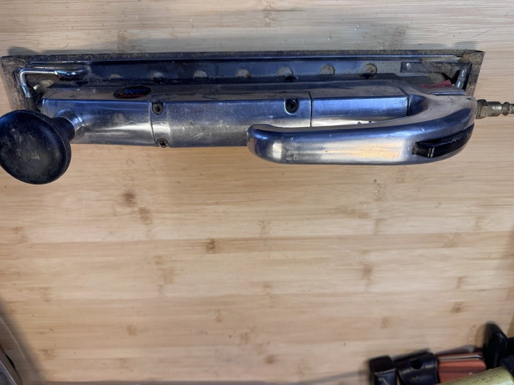 Mark 1 Air Tools STRAIGHT LINE SANDER