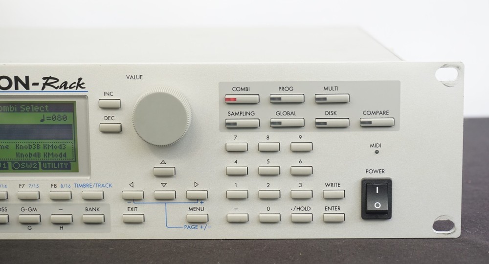 Korg Triton 2U Rack Mount Polyphonic Sound Module Synthesiser Sampler - 100V