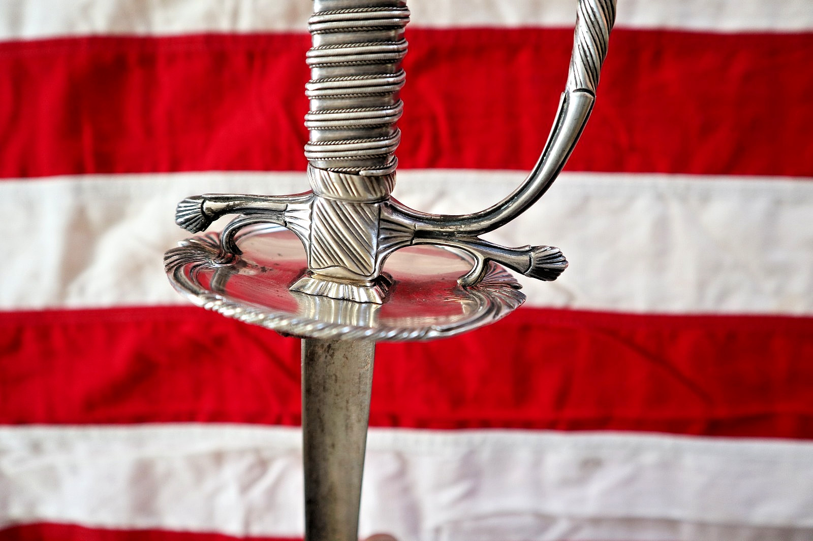 REVOLUTIONARY WAR BRITISH SILVER HILT SMALL SWORD HALLMARKED CIRCA 1770