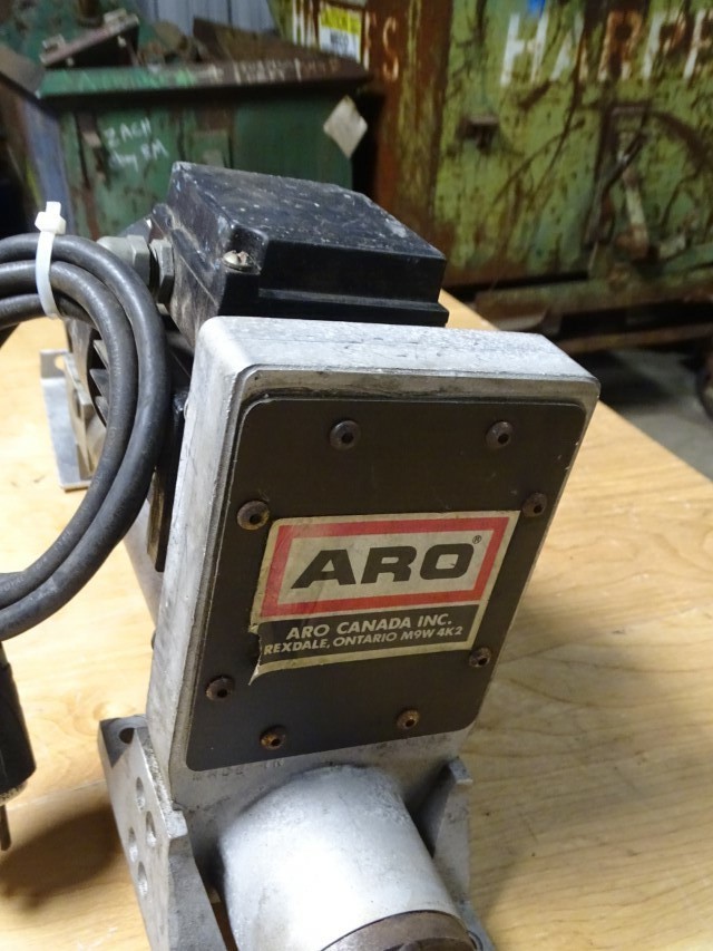 ARO PNEUMATIC SELF FEED DRILLING untested, 8255-A14-1