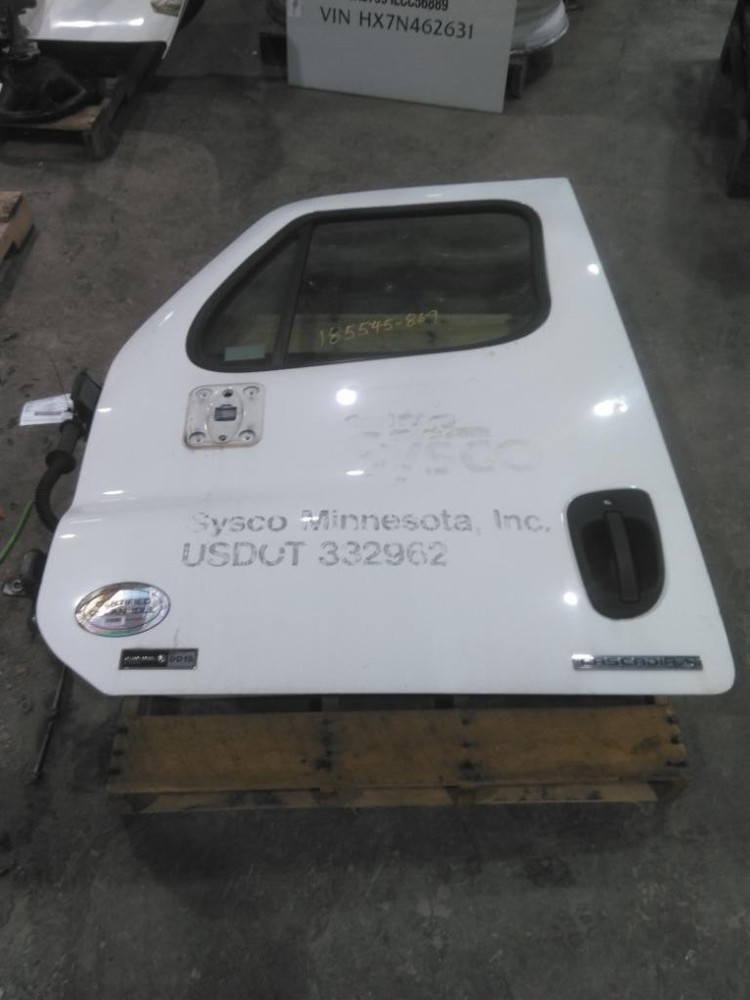 For 2012 FREIGHTLINER CASCADIA 113-125 DOOR ASSEMBLY Left ,  MN