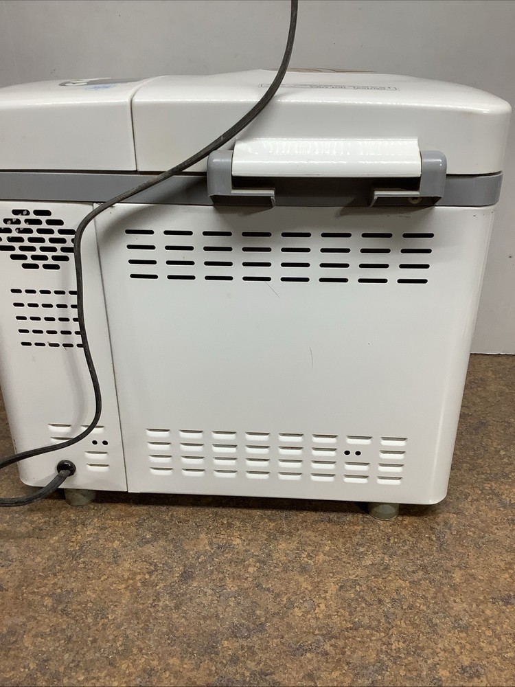 VINTAGE 1998 Toastmaster Bread Maker Bread Machine 1196 Tested