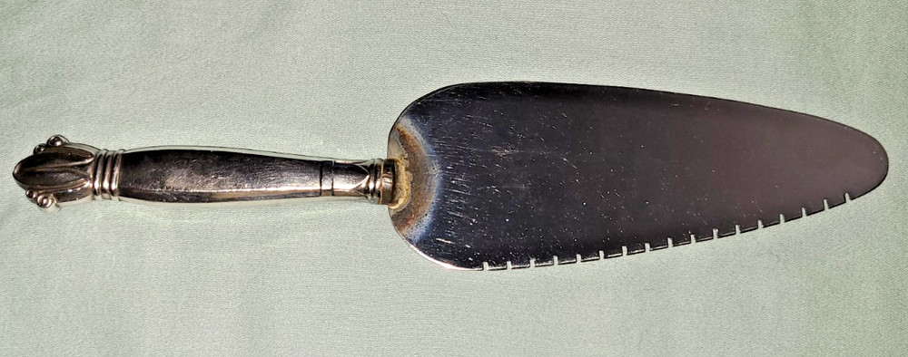 Vintage Web Silver Co sterling silver handle cake / pie server, stainless blade