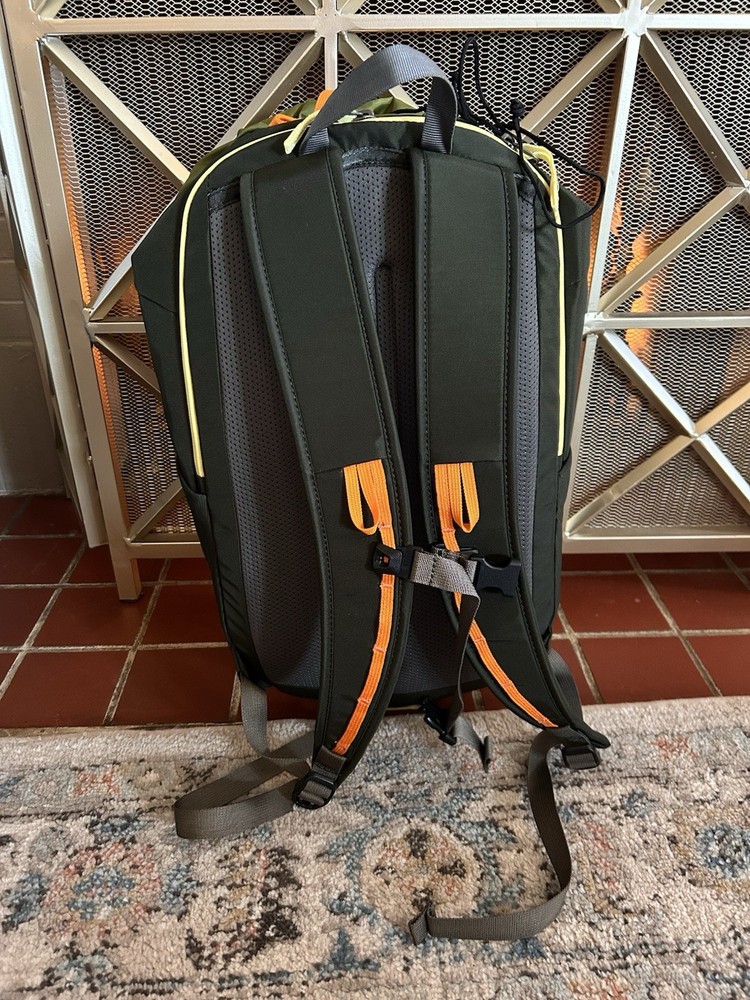 Cotopaxi 20L Moda Cada Dia Hiking Daypack Backpack