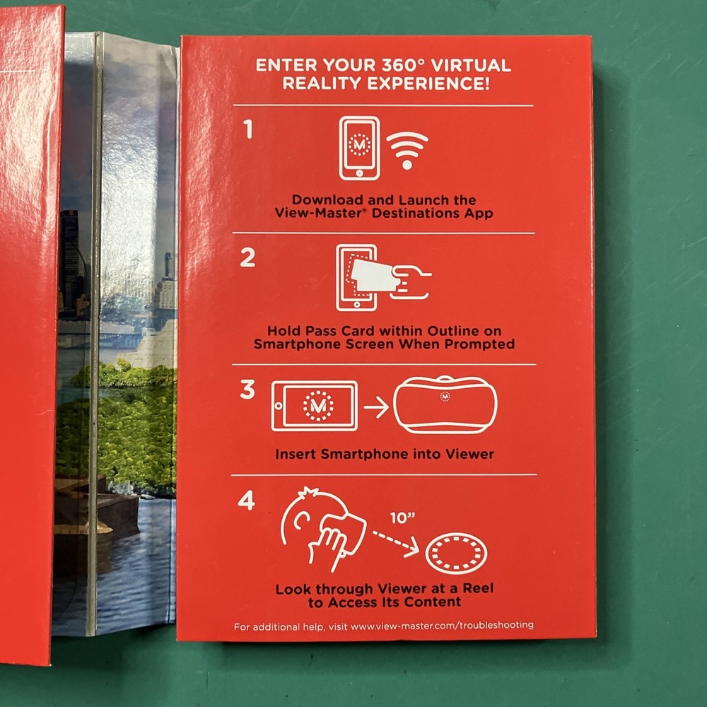 View Master Virtual Reality Experience Destinations (3) & Batman Sets. VERY GOOD