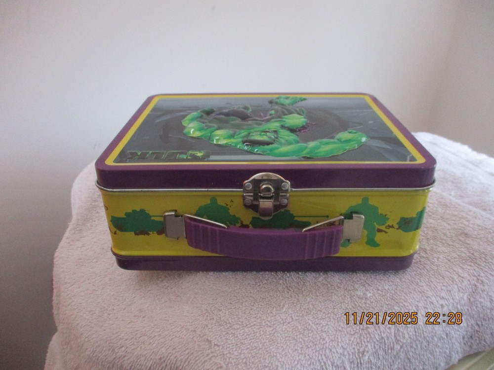 HULK TIN LUNCHBOX