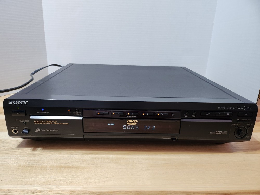 Sony CD/DVD PLAYER Model No. DVP-C670D