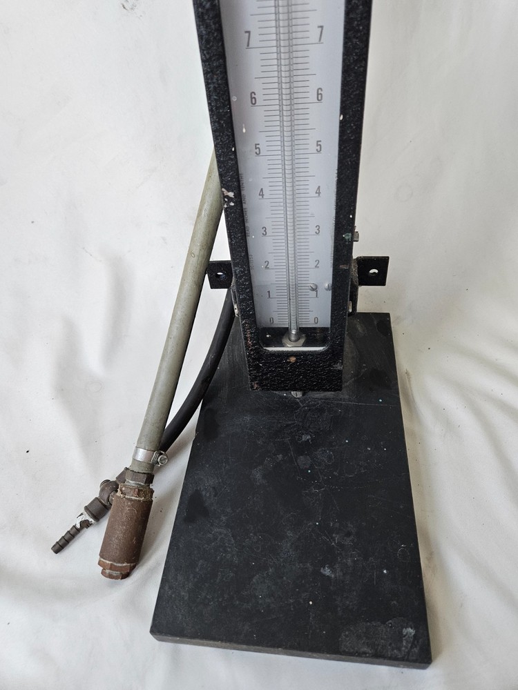 Vintage Meriam Instruments Manometer Model 301EA25WM 20" Range