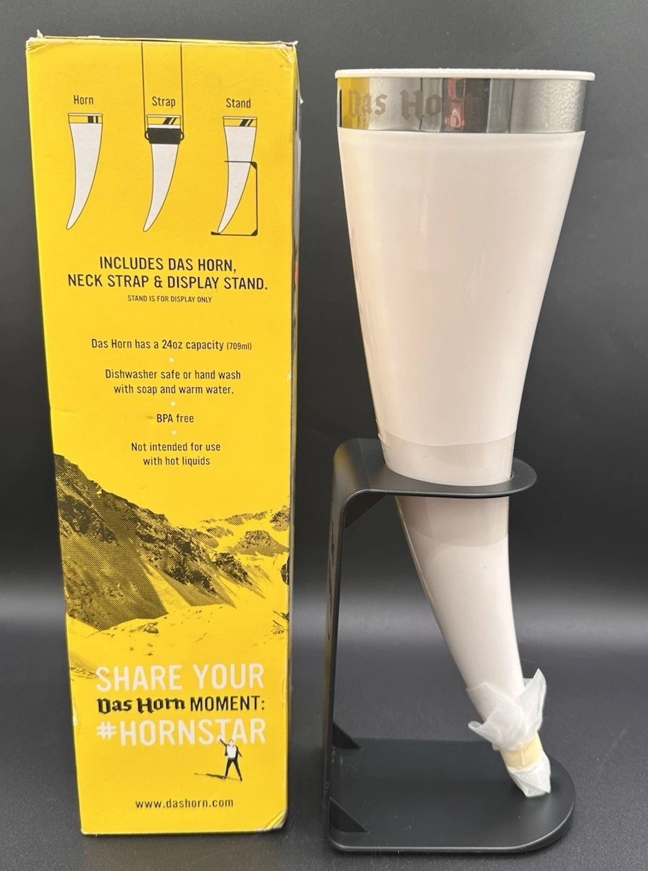 Das Horn VIKING Uber Drinking Vessel 24oz With Holder & Stand New in Open Box