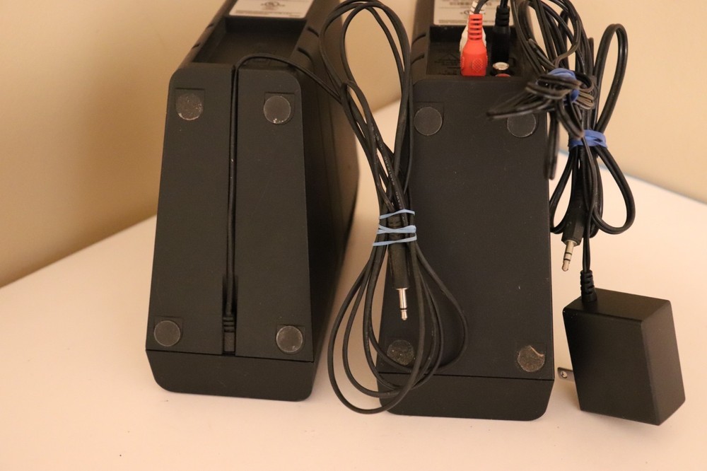 Bose MediaMate Computer Speaker Pair with AC Adapter Tested Working Sound Great