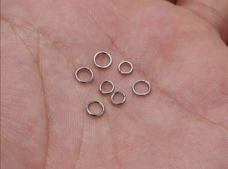 200pcs Stainless Steel Split Rings: 3–5mm Jump Rings for DIY Jewelry - NEW