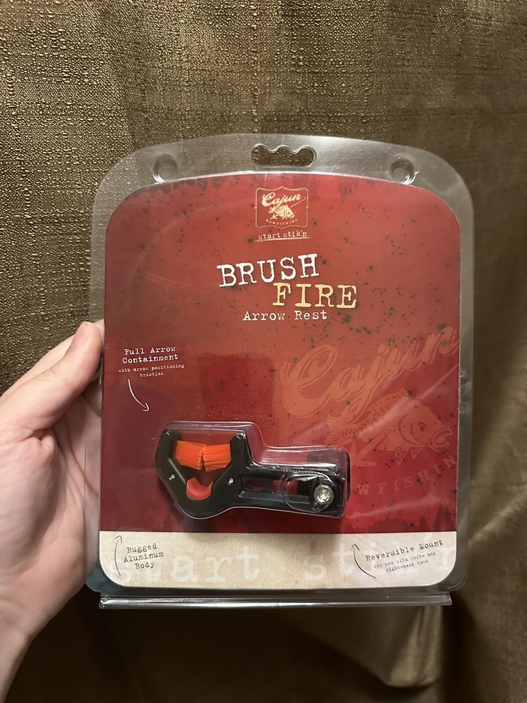 Cajun Archery Brush Fire Arrow Rest - Red and Black