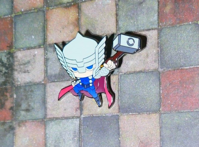 NYCC 2016 MARVEL BOOTH MYSTERY THOR PIN