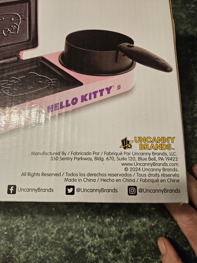 NEW Hello Kitty Soup And Sandwich Maker