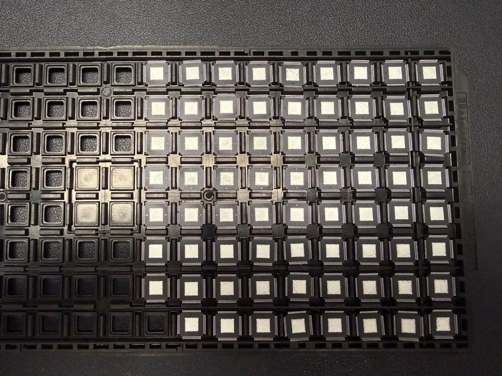 72 STMicroelectronics STSPIN32F0251 Advanced 250 V three-phase BLDC controller