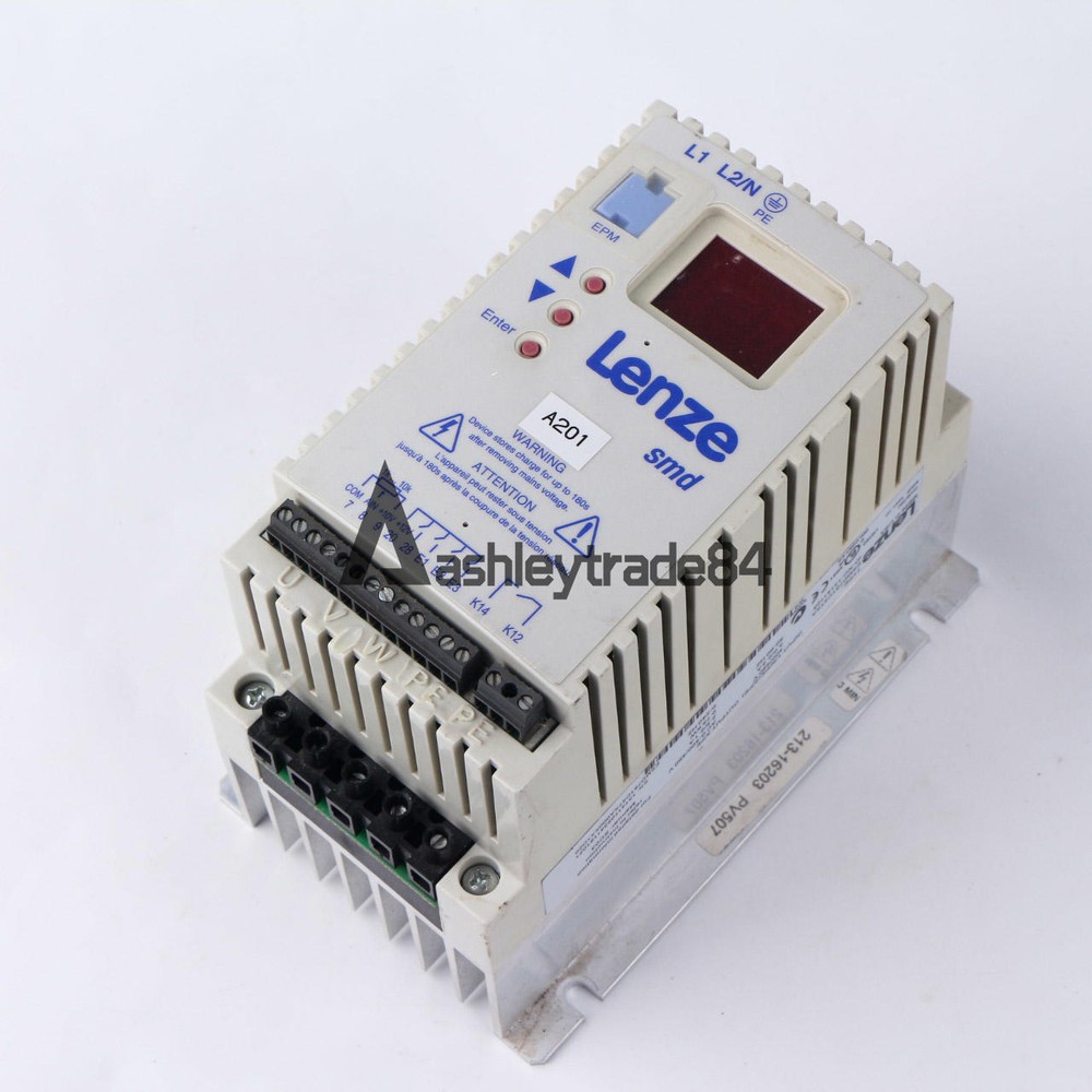 1PCS Used Lenze frequency converter ESMD751C4TXA