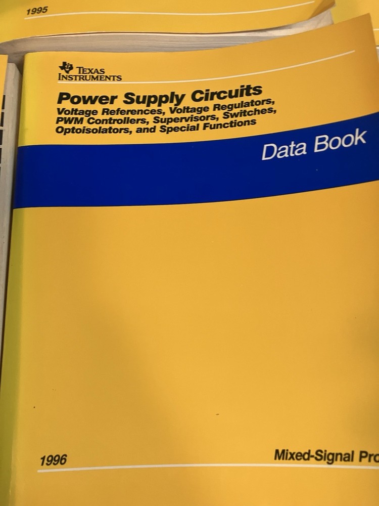 Texas Instruments Lot Of 8 Data Book Circuits, Logic, Amplifiers & Comparators