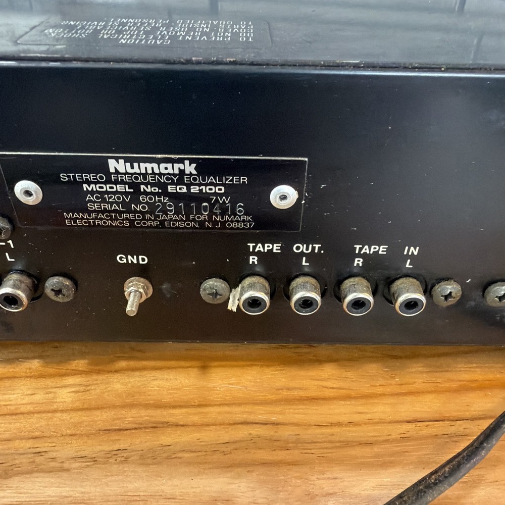 Newmark Stereo Frequency Equalizer Eg 2100