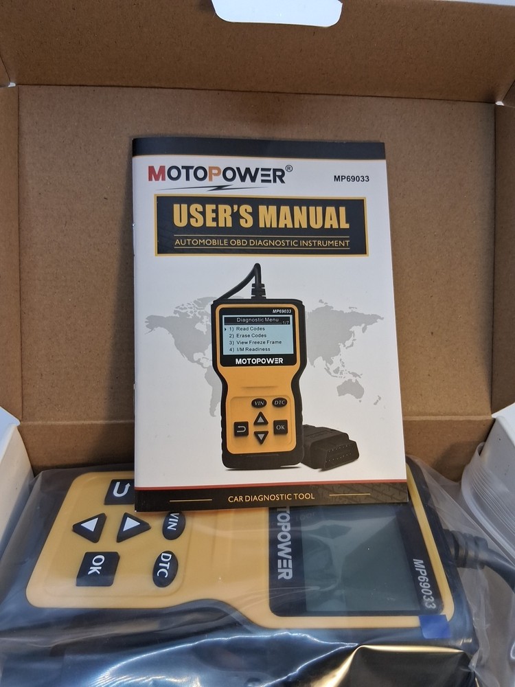 MOTOPOWER MP69033 Car OBD Scanner Code Reader Engine Fault Scanner