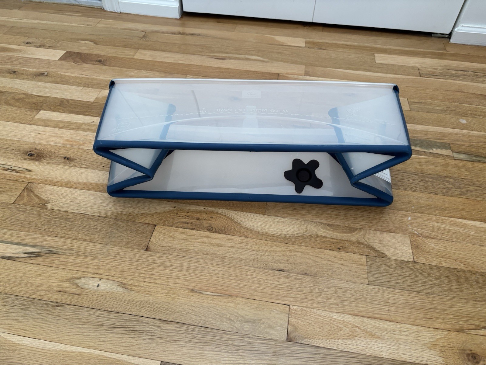 Stokke Flexi Bath Tub: A bathtub for newborns - navy blue, and foldable