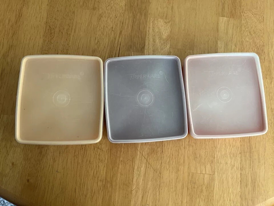 3 Vintage Tupperware Sandwich Keeper Containers & Lids