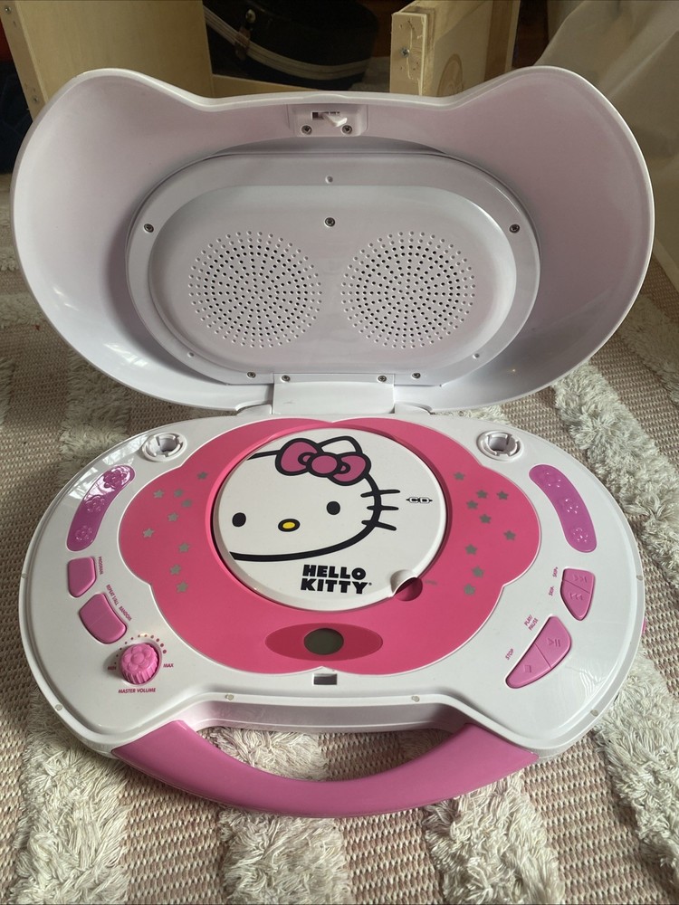WORKING 2014 Hello Kitty Karaoke Machine with two microphones