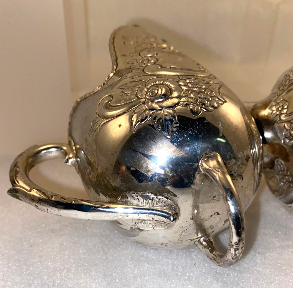 Raimond Silver Co. Silverplated Candy/Nut Dish with Scoop